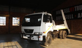 2016 NISSAN UD 85  SKIP BIN LOADER