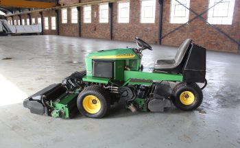 JOHN DEERE 2653A RIDE ON LAWNMOVER