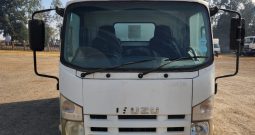 2012 ISUZU NPR 250 WITH CLOSED BODY