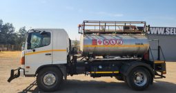 2005 HINO 500  13-234 FUEL TANKER