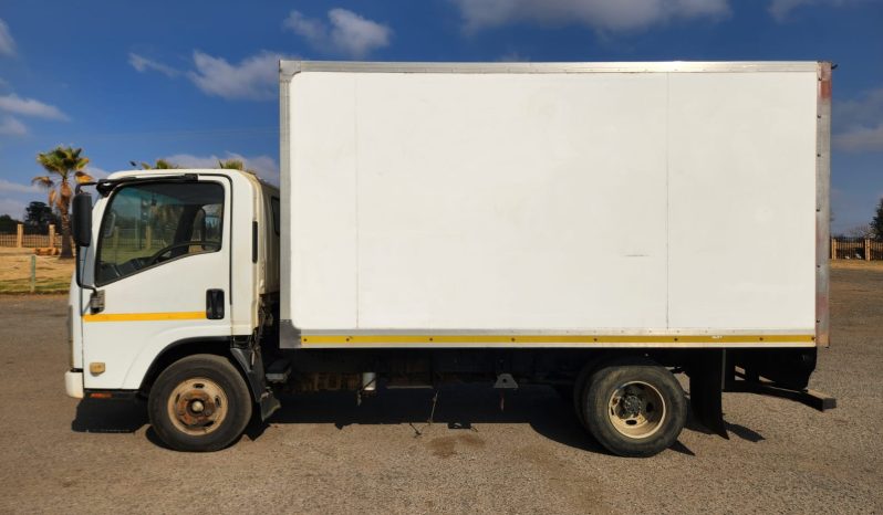 
								2015 ISUZU 250 AMT WITH CLOSED BODY full									