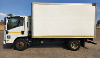 2012 ISUZU NPR 250 WITH CLOSED BODY