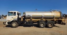 2010 NISSAN UD 290  18000L WATER TANKER