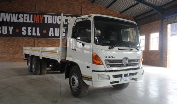 2009 HINO 15-257 TAG AXLE WITH DROPSIDES