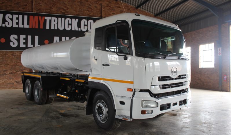 2012 NISSAN UD 330 16000L WATER TANKER