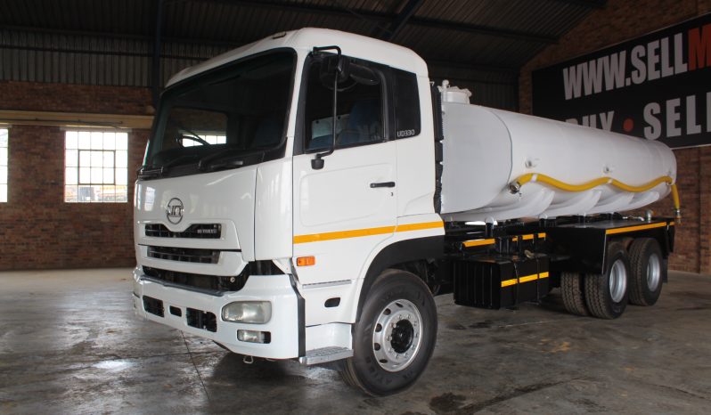 2012 NISSAN UD 330 16000L WATER TANKER